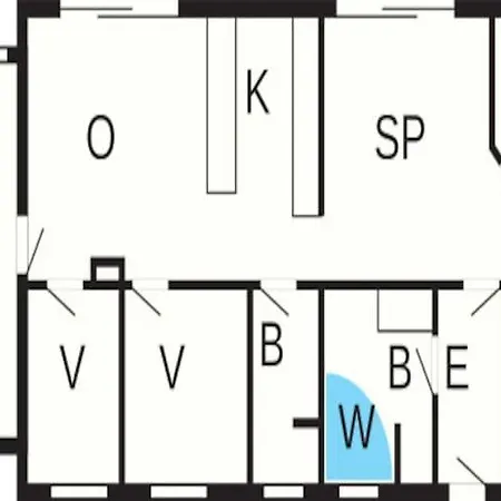 8 Person In Bl Vand *